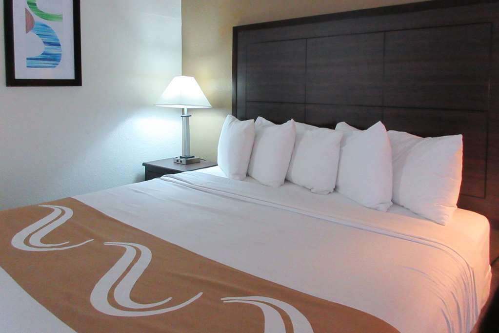Quality Inn Gastonia Habitación foto